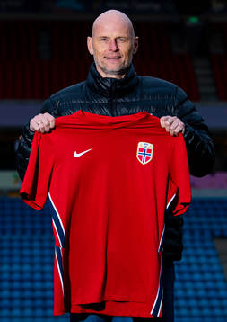 Ståle Solbakken poses for a portrait