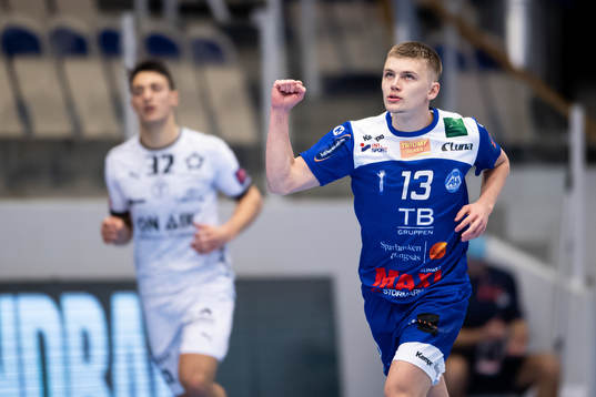 Alingsås Benjamin Helander jublar