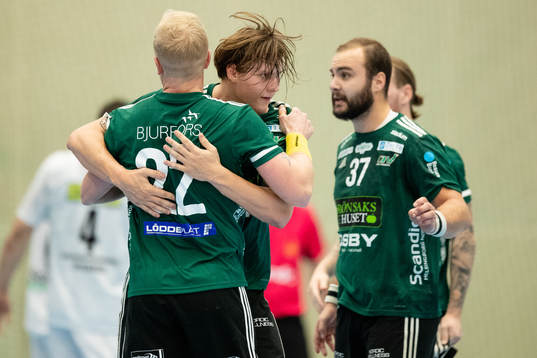 Helsingborgs Henrik Hecht Knudsen och Johan Palm jublar