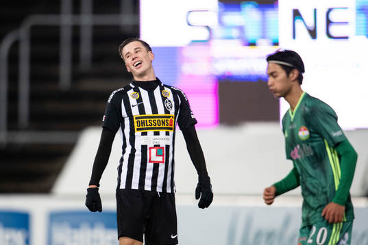 Landskronas Filip Olsson agerar