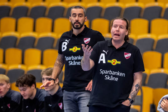 Lugis tränare Marc Uhd och assisterande tränare Nemanja
