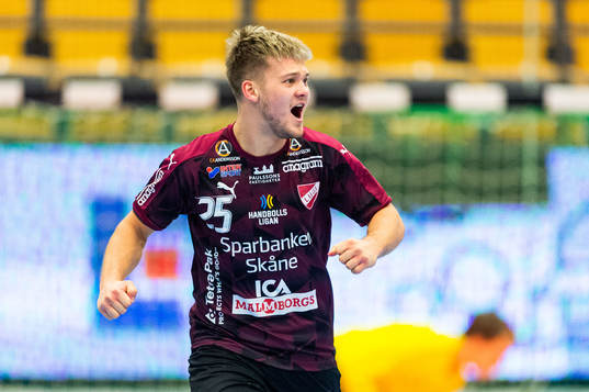 Lugis Hugo Forsberg jublar