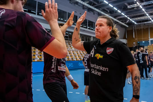 Lugis tränare Marc Uhd jublar