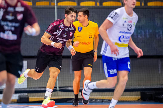 Lugis Fredrik Olsson jublar