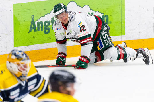Frölundas Max Friberg har ont