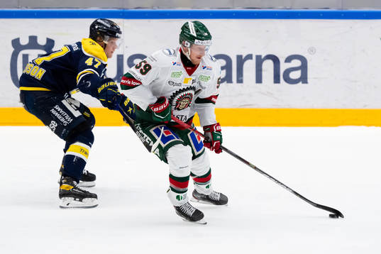 s Anton Karlsson och Frölundas Simon Hjalmarsson