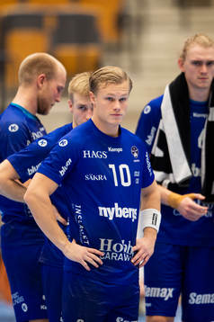 Hallbys Adam Tumba deppar