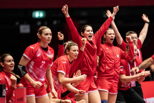 Players of Russia celebrate