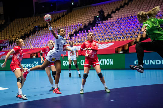 Estelle Nze Minko of France and goakeeper Viktoriia