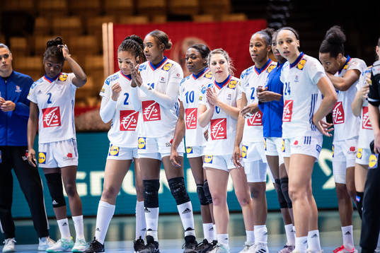 Players of France looks dejected