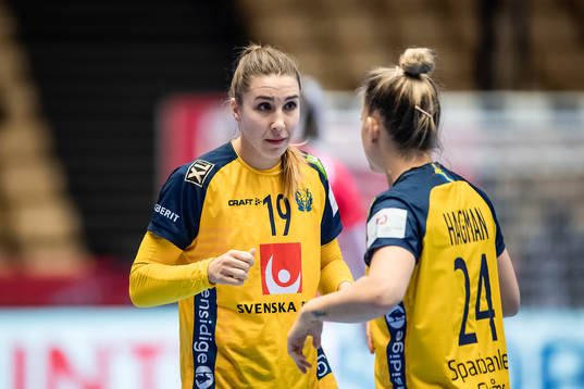 Anna Lagerquist and Nathalie Hagman of Sweden