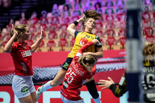 Kristin Thorleifsdottir of Sweden and Trine Ostergaard