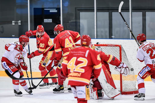 Trojas Tim Bothén gör 2-1