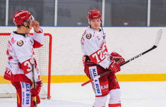 Trojas Jesper Emanuelsson deppar