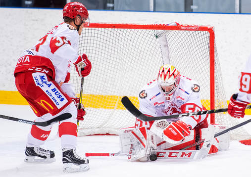 Trojas målvakt Anton Hjalmarsson