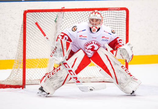 Trojas målvakt Anton Hjalmarsson
