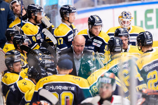 s assisterande tränare Jonas Holmström