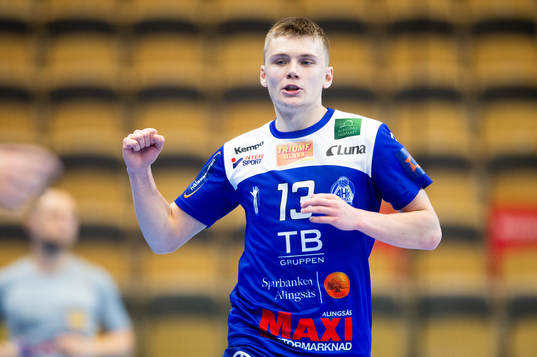 Alingsås Benjamin Helander jublar
