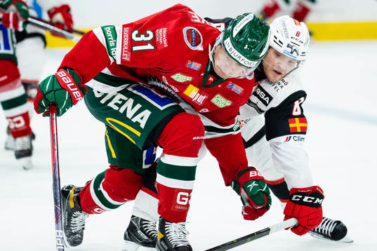 Frölundas Nicklas Lasu och Malmö Redhawks Johan Olofsson