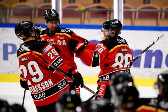 Luleås Linus Klasen jublar