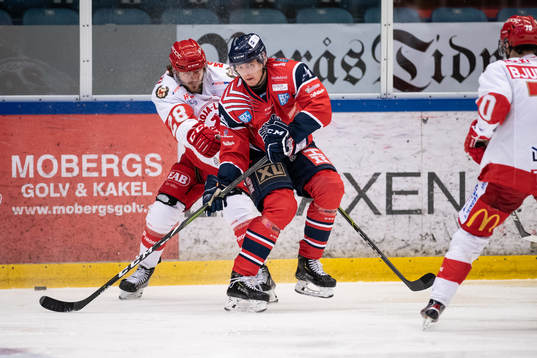 Borås Oscar Ribbnäs och Trojas Måns Hansson