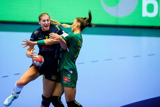 Linn Blohm of Sweden against Bobana Klikovac of Montenegro