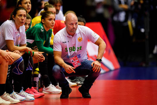 Head coach Kim Rasmussen of Montenegro