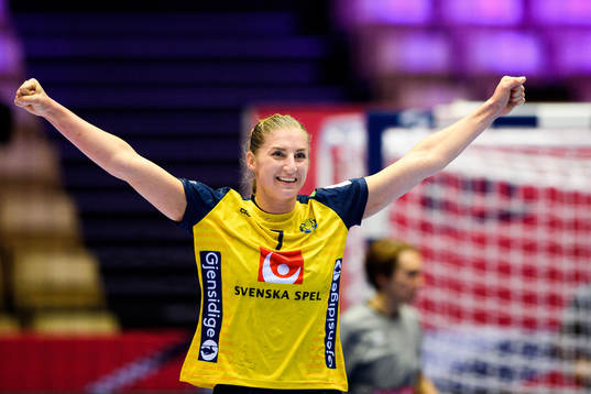 Linn Blohm of Sweden celebrates