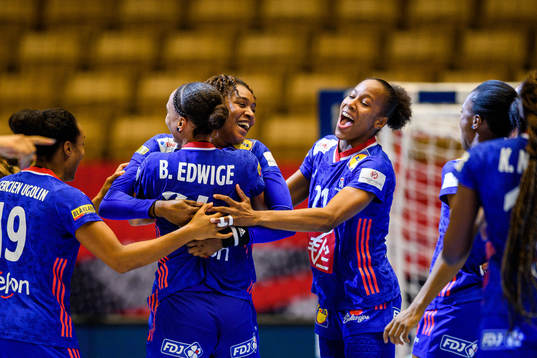 Players of France celebrate