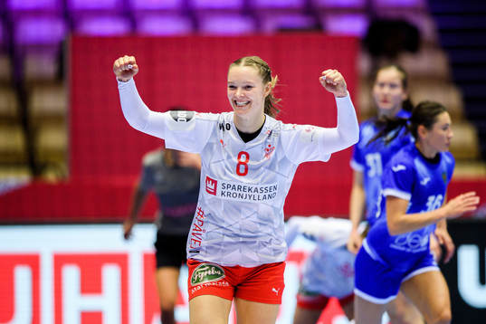 Anne Mette Hansen of Denmark celebrates