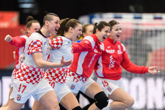 Katarina Jezic and Dejana Milosavuevic of Croatia celebrate