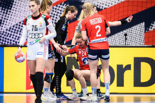 Sanna Charlotte Solberg-Isaksen of Norway in pain