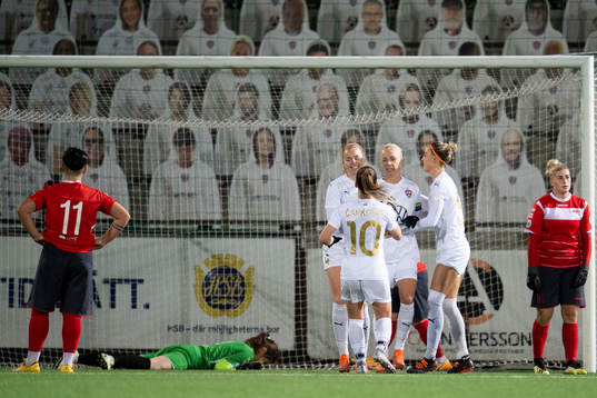 Rosengårds Caroline Seger celebrates while Lanchkhti