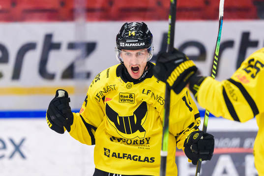 Västerås Jesper Johansson jublar