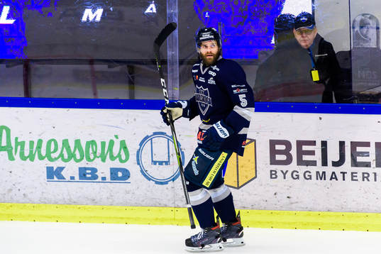 Karlskogas Johan Larsson jublar