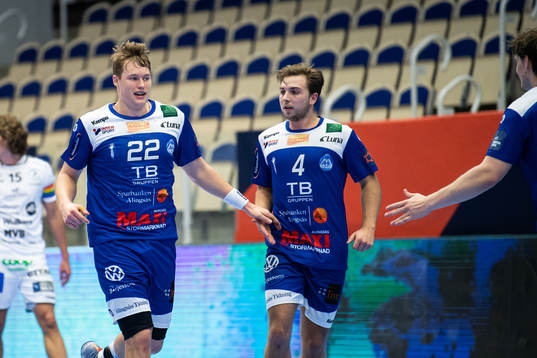 Alingsås Axel Franzen jublar med Samuel Lindberg