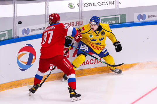 Vadim Sjipatjov of Russia and Lawrence Pilut of Sweden