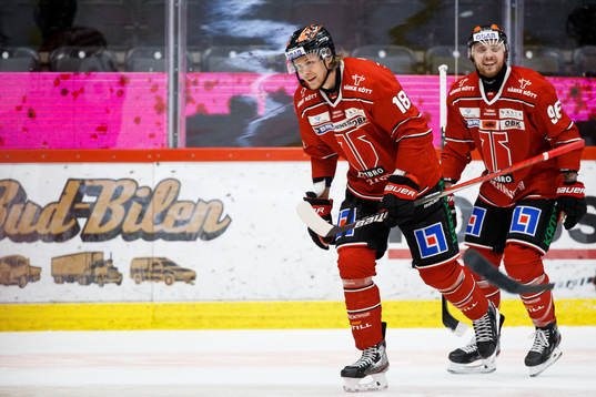 Örebros Rodrigo Abols jublar