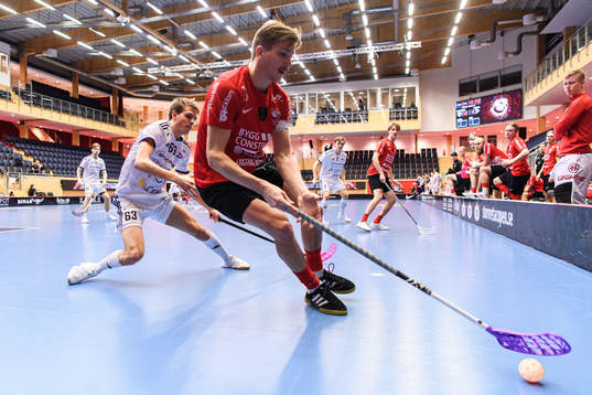 Växjös Samuel Folkesson-Algman och Storvreta Mattias