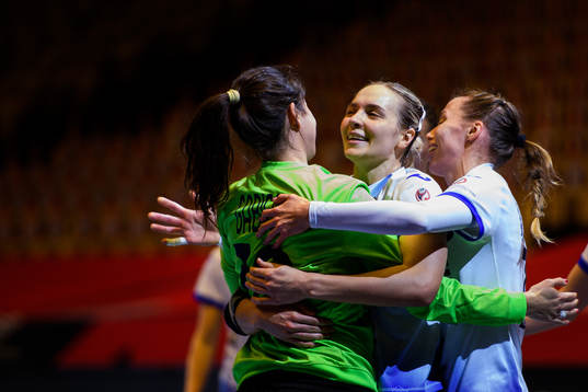 Daria Dmitrieva of Russia celebrates
