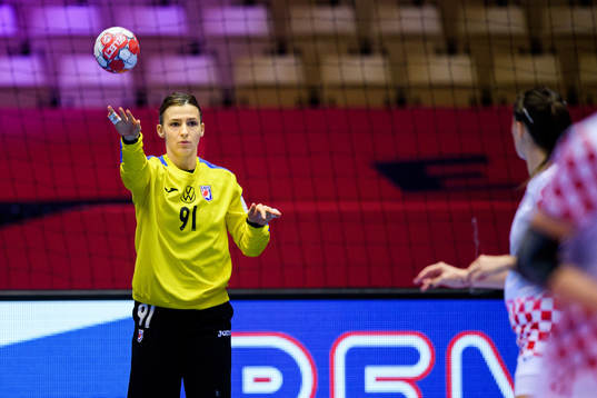 Goalkeepr Tea Pijevic of Croatia