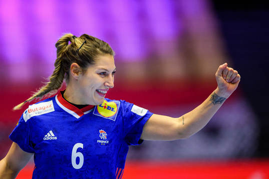 Chloe Valentini of France celebrates