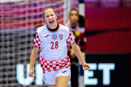 Andrea Simara of Croatia celebrates
