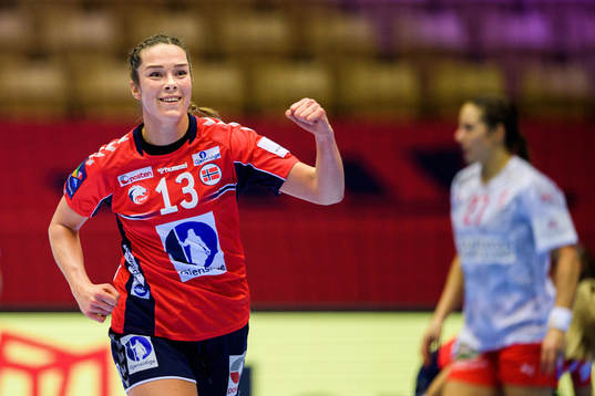 Kari Brattset Dale of Norway celebrates