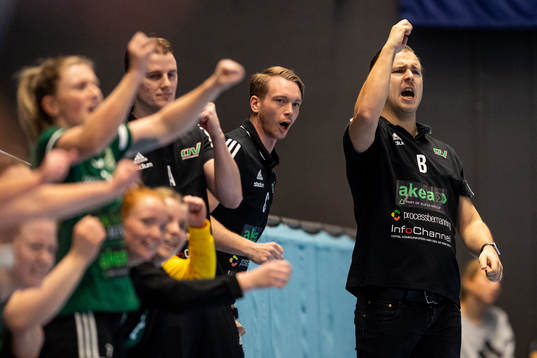 Helsingborgs tränare Daniel Engdahl jublar