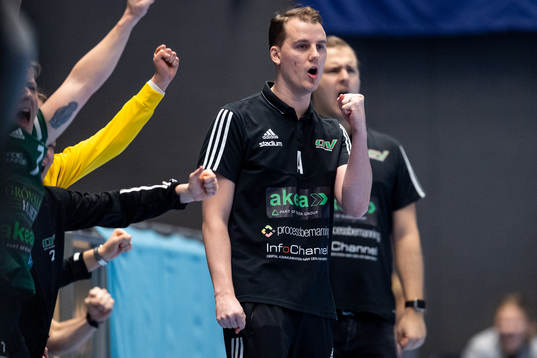 Helsingborgs tränare Fredrik Björkman jublar