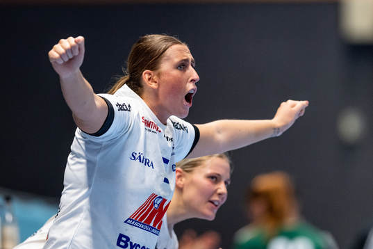 Hallbys Rebecca Hofsten jublar