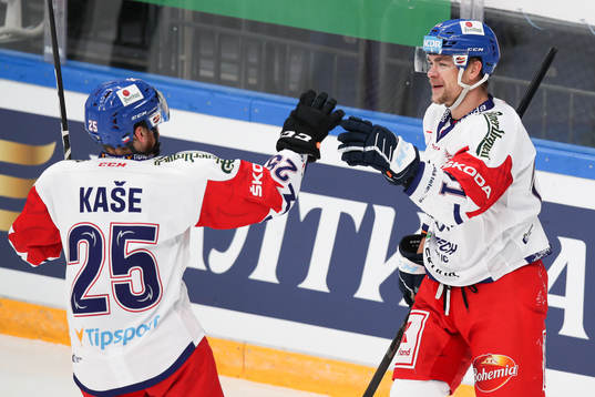 Lenc Radan of Czech Republic and David Kase  celebrate the