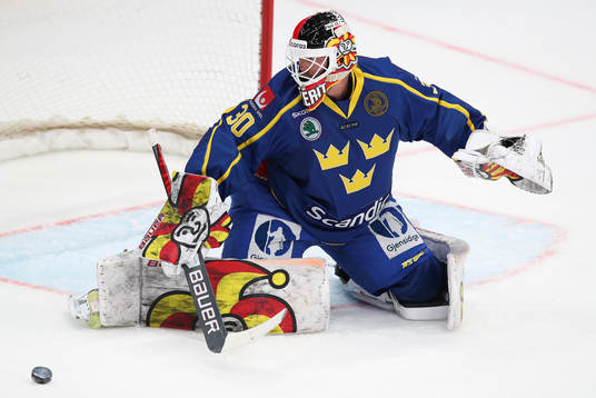 goalkeeper Anders Lindbäck of Sweden during the Channel