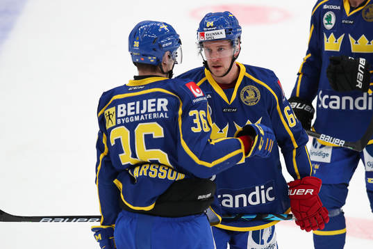 Emil Larsson of Sweden and Joakim Pudas of